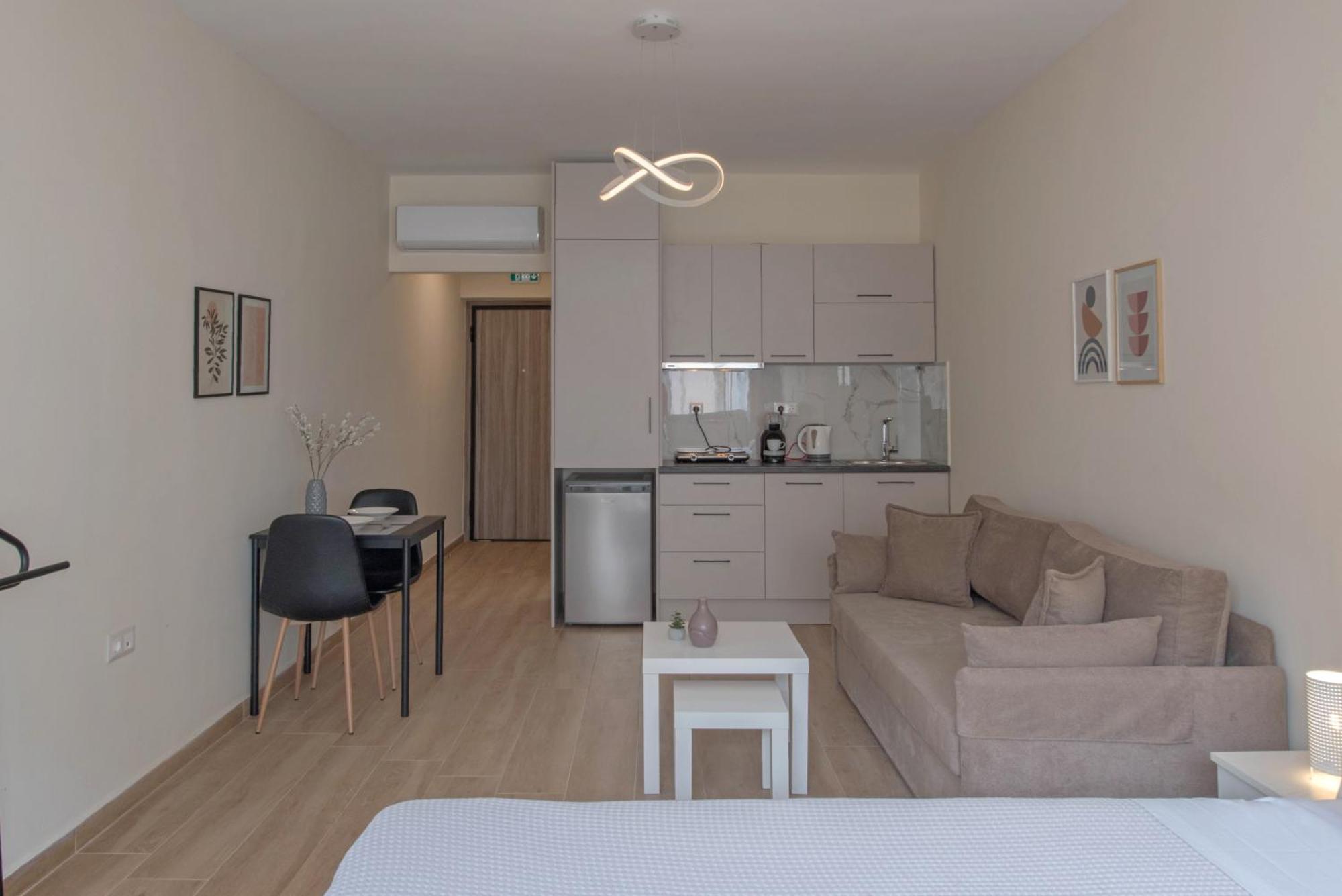 Amazing Apartments @ Aiolou Str. Athen Eksteriør billede